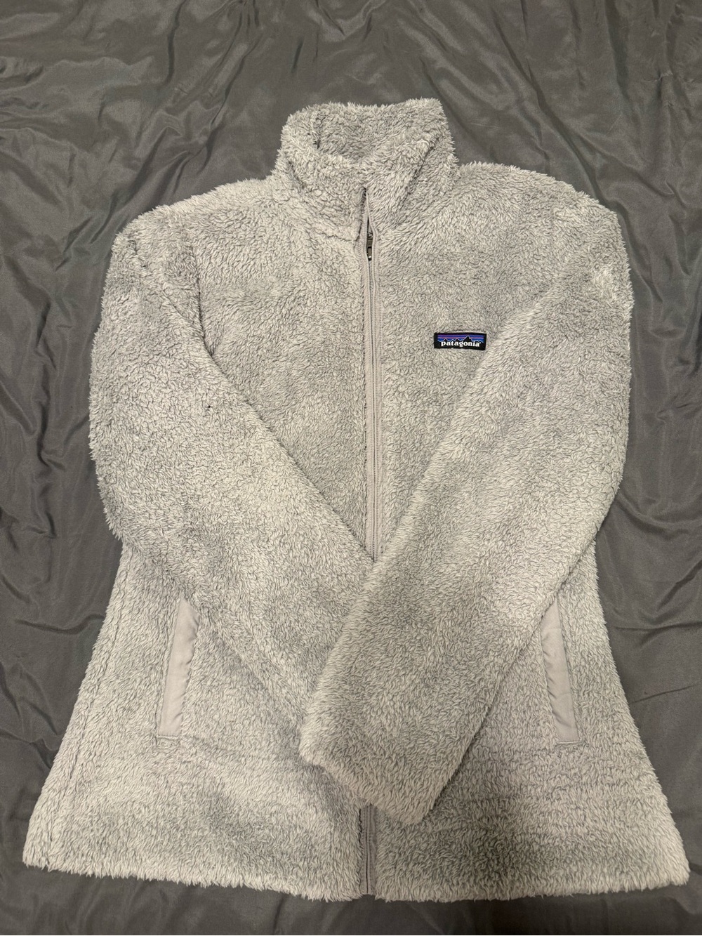 Patagonia Women’s Light Gray Teddy Fleece Full-Zip Jacket